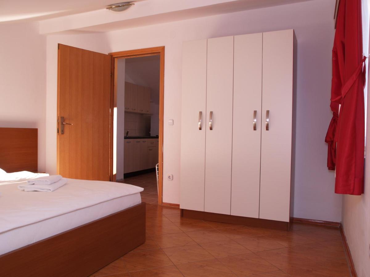 Apartmani "Jadran" Pag Town Zewnętrze zdjęcie