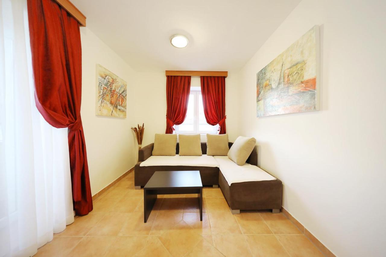 Apartmani "Jadran" Pag Town Zewnętrze zdjęcie