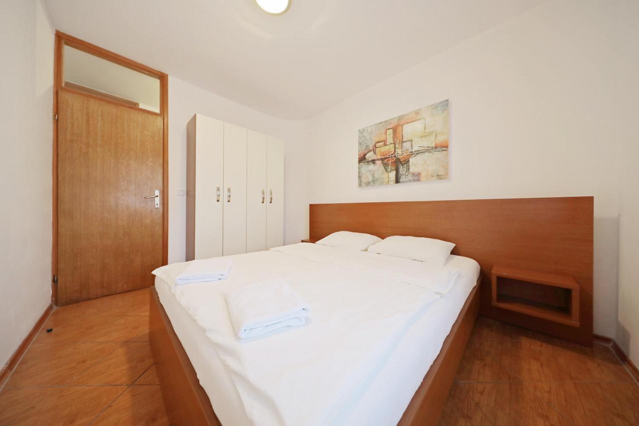 Apartmani "Jadran" Pag Town Zewnętrze zdjęcie