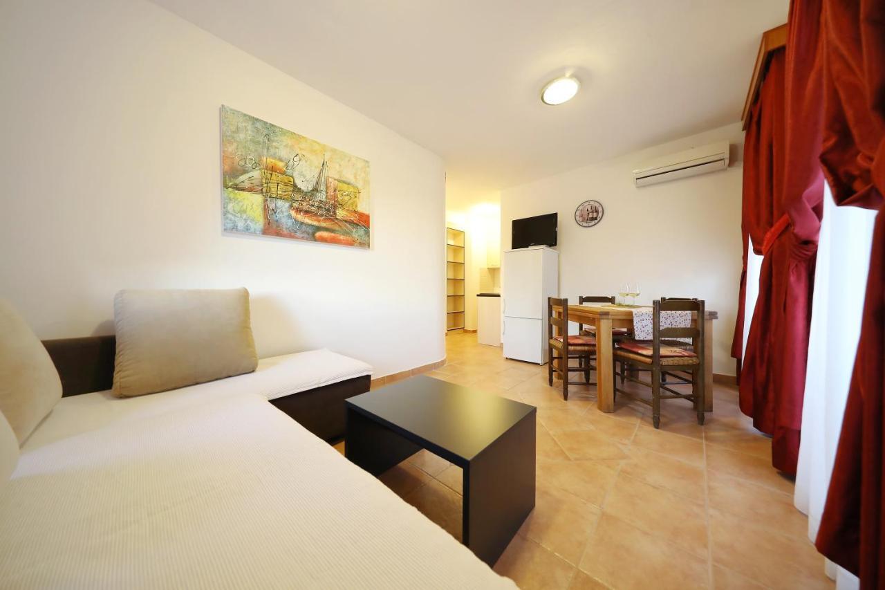 Apartmani "Jadran" Pag Town Zewnętrze zdjęcie