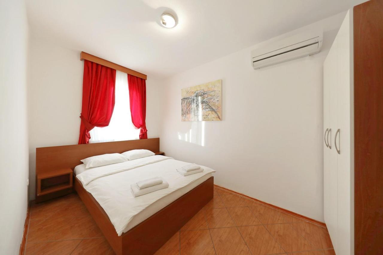 Apartmani "Jadran" Pag Town Zewnętrze zdjęcie