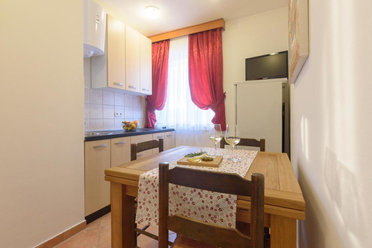 Apartmani "Jadran" Pag Town Zewnętrze zdjęcie