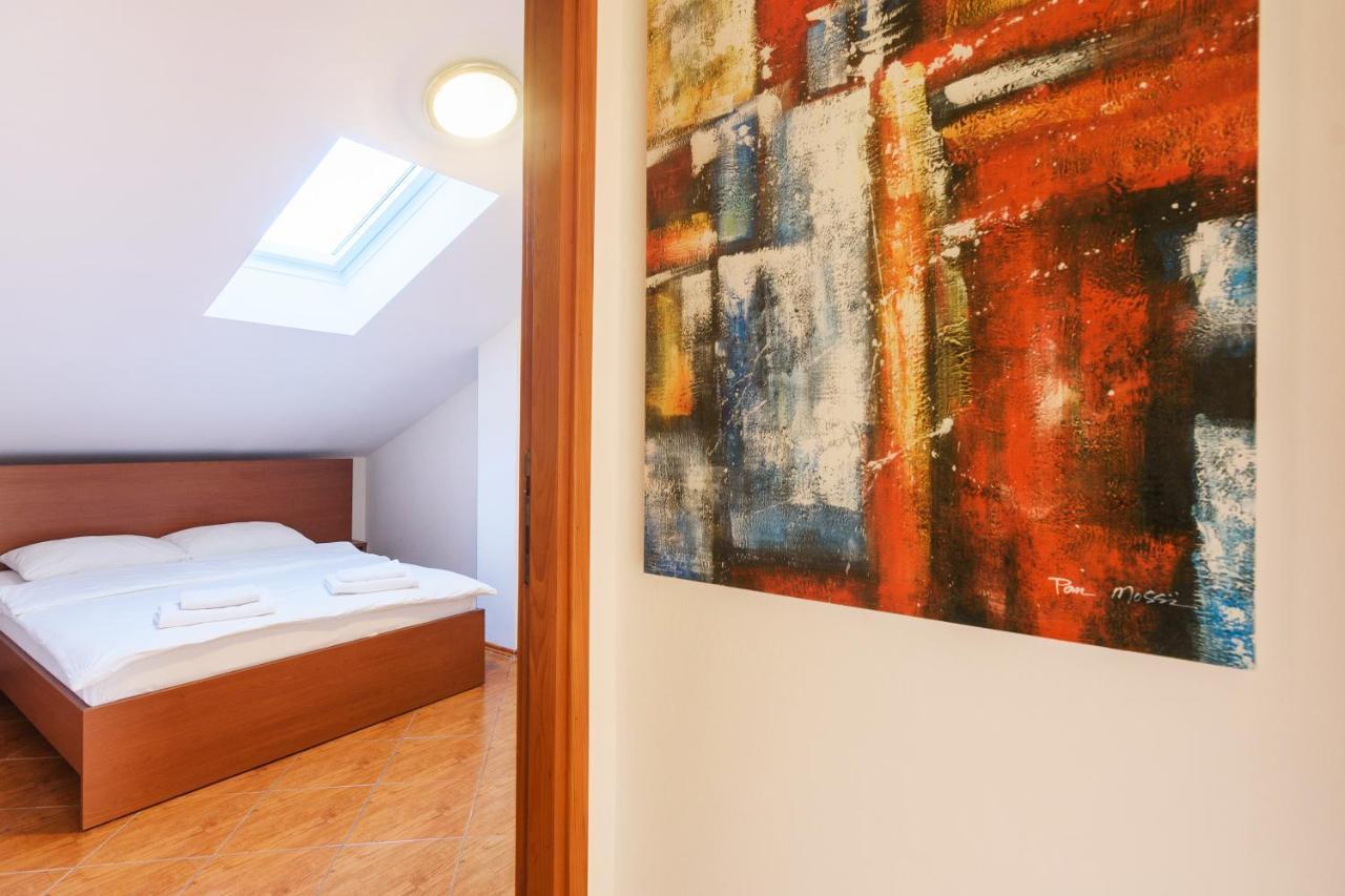 Apartmani "Jadran" Pag Town Zewnętrze zdjęcie