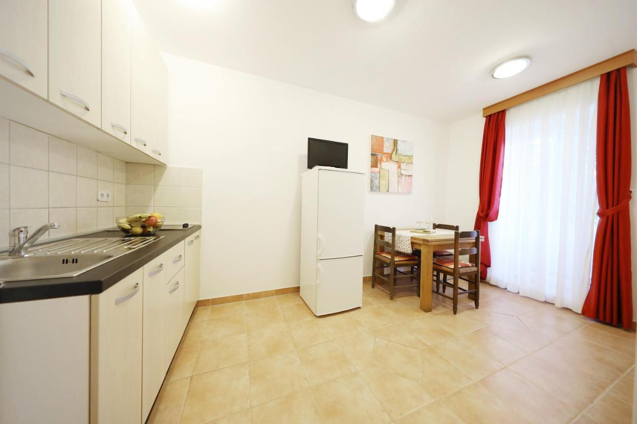Apartmani "Jadran" Pag Town Zewnętrze zdjęcie