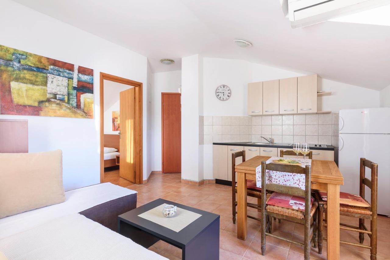 Apartmani "Jadran" Pag Town Zewnętrze zdjęcie
